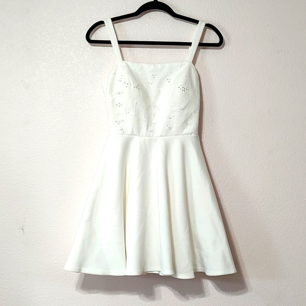 Trixxi White Layered Dress Size 5